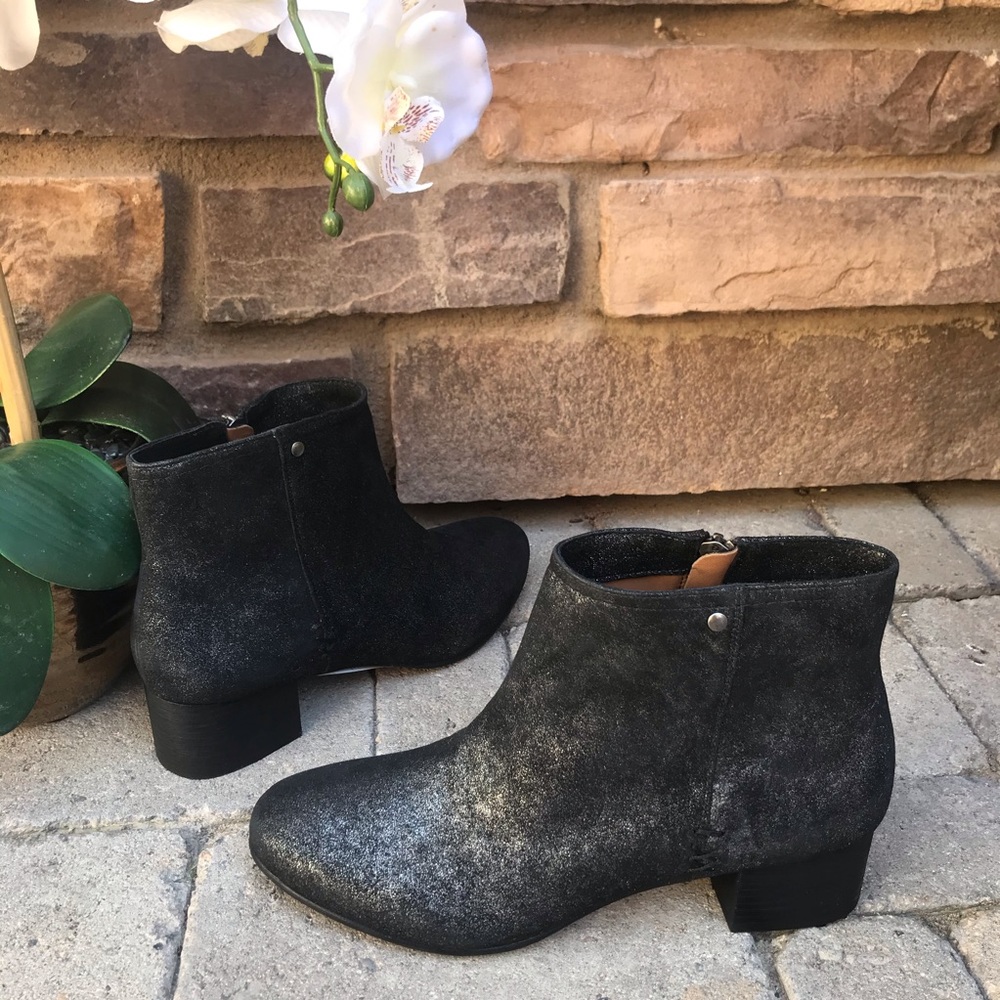 Trask-NWOT Vivian Metallic Suede Booties Boots